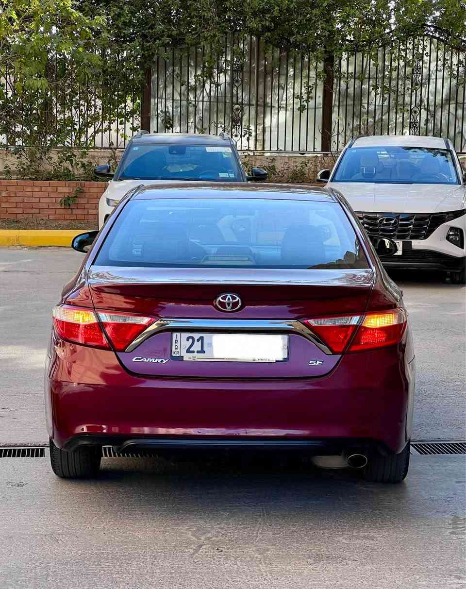 السلام عليكم 
السعر 135 ورقه
***********
للبيع كامري موديل 2017 مواصفات SE
ماشيه 164 الف 
وارد امريكي حادثه جانبي سطحي 3 قطع منزل صور الحادث ايرباك برده فقط  ابيع 4 قطع صبغ 
محرك 4 سلندر 2500
كير ومحرك مكفوله تخم تاير باتري السياره جاهزه بدون نقص مواصفات ويل كب كشنات جلد ومخمل كهربائي تحكم ستيرن كامل شفتات ستيرن مثبت سرعه كاميرا وشاشه 
رايده ب135
رقم سلمانيه جديد وهزه جديده تحويل مباشر مكانه 
اليرموك 4شوارع 
*********** بغداد, العراق
