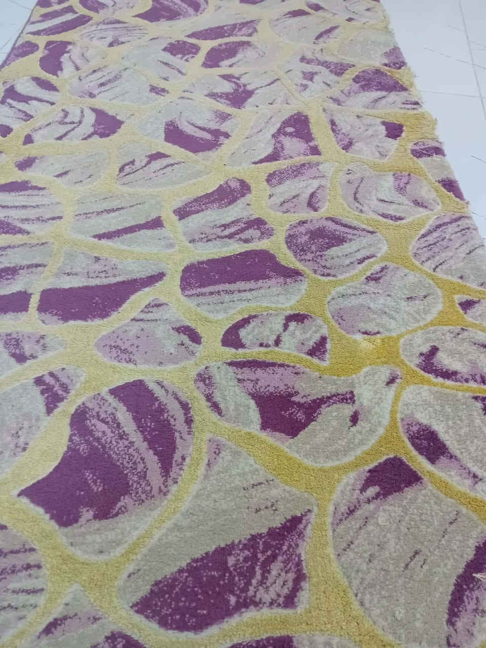 للبيع دوشك قياس طول ٢م وعرض ١.٦٥م وارتفاع ٣٠ السعر ٩٠
كاربد تركي نظيف قياس ٣×٥ السعر ٤٠
