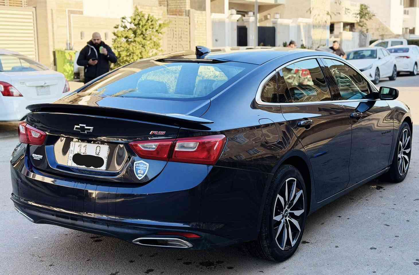 السلام عليكم من رخصة الادمنية للبيع
ماليبو 2022 ماشيه 20 الف فئة RS حادث جاملغ و بنيد
السيارة كلش جديدة و برغي نقص مابيها كير محرك كفاله
صدر شركة تخم تاير جديد ويل 20 و سبايد بلاديات
كشنات كهرباء شاشه جبيرة هاندبريك بصمة
باقي مواصفات الماليبو معروفه السيارة كلش جديدة 
لتقارنهة بالمهجومات شوف الصور و السونار كلشي موجود
رقم بغداد الجديد شرط التحويل مكاني شارع فلسطين
عارضها ب 117$ بيها مجال بسيط و اتحدى هيج سعر بالسوك
اي استفسار ***********
