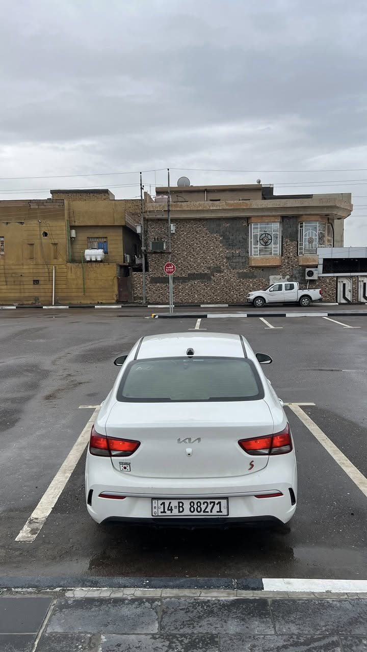 السلام عليكم kia Rio 

موديل 2022 معوقين حادث كما موضح بل صور ماشيه 73 ميل معوق بحاله جيده سياره جاهزه مكينه كير تبريد خير من الله مكاني البصره القبله حي الجامعه 

سعر 122 وييهة مجال تواصل ***********
