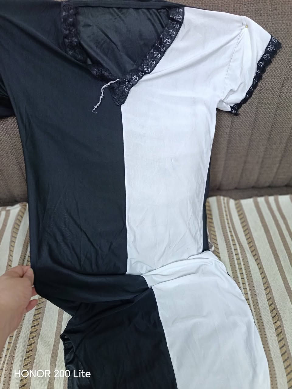 اخر قطع تصفيه 4الف بس اربع الف زبده قماشه يلبس وزن 70.و60 لحكواا


**إذا كنت صاحب هذا الإعلان وتريد حذفه لأي سبب، رجاءا أرسل رسالة إلى الدعم الفني**