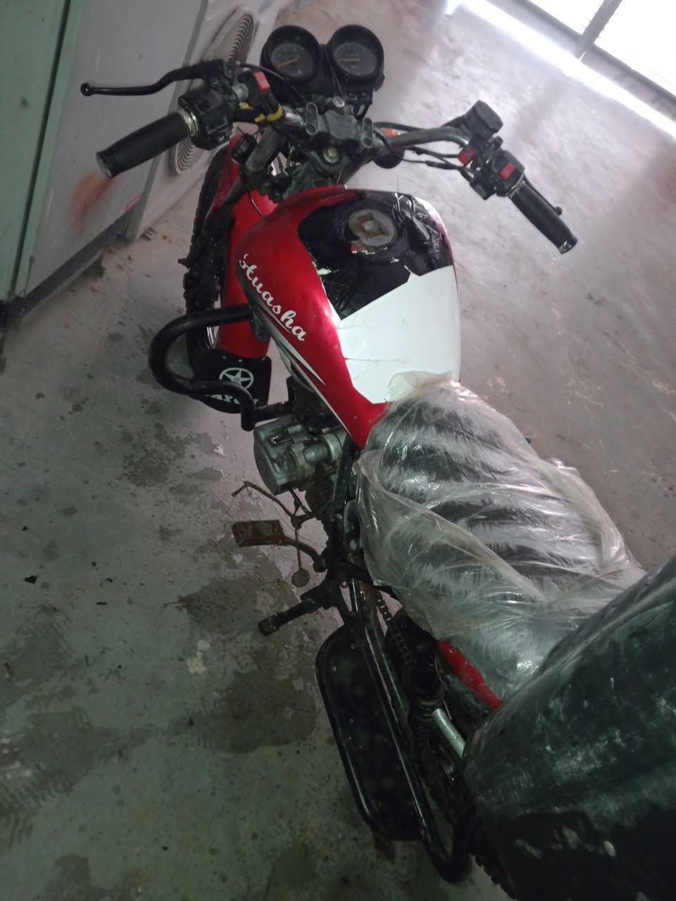 السلام عليكم دراجه للبيع اوراق اصوليه السعر 500 وترهم مراوس بل سافان الشراي يتصل على  الرقم *********** بابل شارع 80يم الساده البخطه
