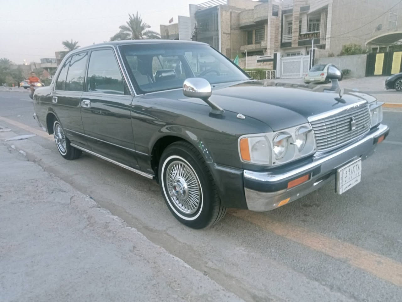 سلام عليكم كراون ارنب للبيع موديل 1994اصل كراون ديلوكس مكينة وكير اكسل شركة تخم تاير دلوب دشبول يسره بلاد تبريد ثلج صدر اميامي و خلفي كارتون سيارة مصبوغه لجماليه رقم انكليزي تحويل مباشر السعر 95وبيهه مجال رقم الهاتف ***********
