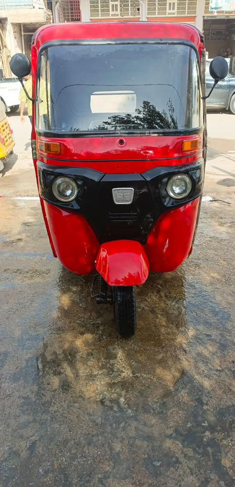 تكتك البيع موديل 2017بيه مكينه2021مكينه خير من الله تكتك معمره بل كامل رقم وسنويه السعر4500وبيه مجال المكان بغداد بوبشام ***********
