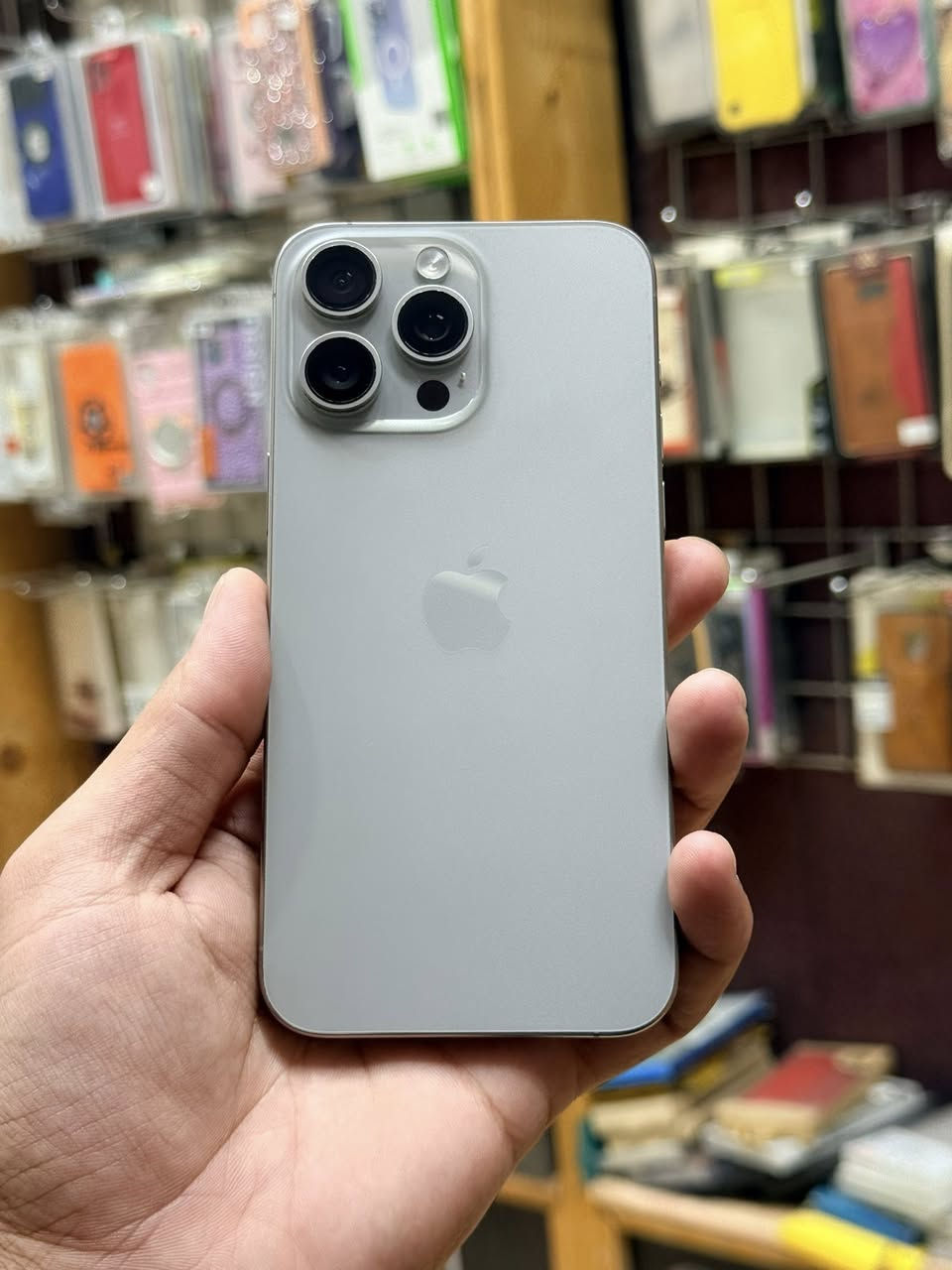 15 برو ماكس 256
بطاريه 89 _مشحون 606

ماستر عربي -كارتون 

نضافه 100 ‎%‎ 

ضمان سنه بلادي وتر

مكاني شهربان حي معلمين 

#السعـر   ملـيون و 50 الف

***********
