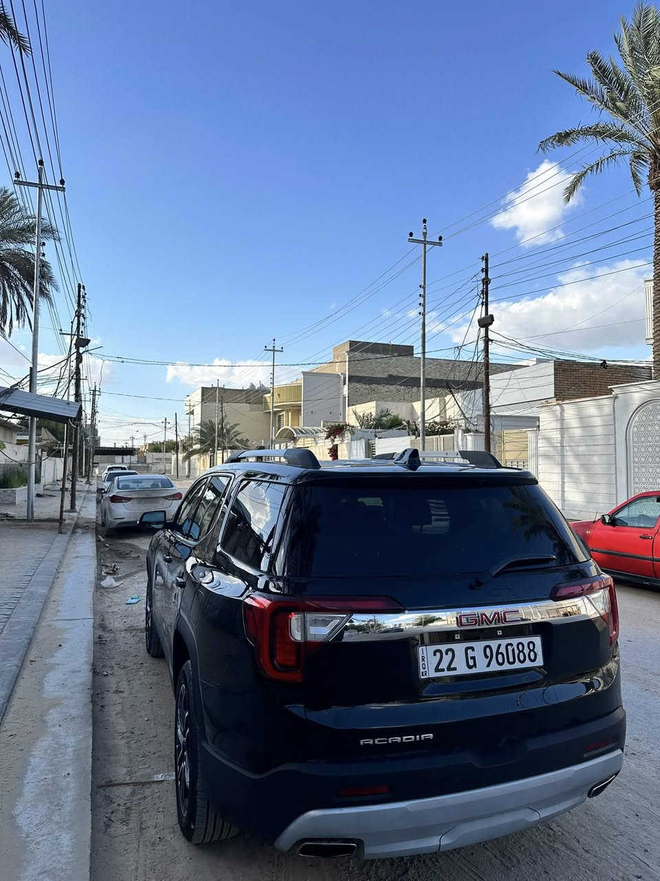 السلام عليكم ورحمة الله وبركاته 
السيارة: جي ام سي اكاديا SLTفول للاخير 
سنة الصنع: 2022
اللوحة: اربيل
السعر: 205
الضرر: صبغ جاملغ وبنيد وربع جاملغ خلفي . (صور الضرر مرفقة بالاعلان)
ضرر الايرباك: دركه ودشبول 
رقم تواصل :***********
______________________________________
المواصفات:
فتحت سقف 
خزن ميموري 
ستيرن كهرباء 
حجم المحرك 4 سلندر 2.0 توربو 
عداد المسافة 34 الف ميل 
رادار امامي وجانبي وخلفي
تنبيه الخروج عن المسار
حساسات خلفية
جنطة كهرباء
كراسي جلد اسود
الكراسي الامامية كهرباء
تدفئة و تبريد الكراسي 
ويل كب حجم 18 انج مع اطارات بحالة جيدة
وضعيات قيادة
لايتات LED بالكامل
شاشه تحكم بالايعازات
تحكم ستيرن جهتين
بصمة ابواب وتشغيل وتشغيل عن بعد
مع باقي تفاصيل معروفه

