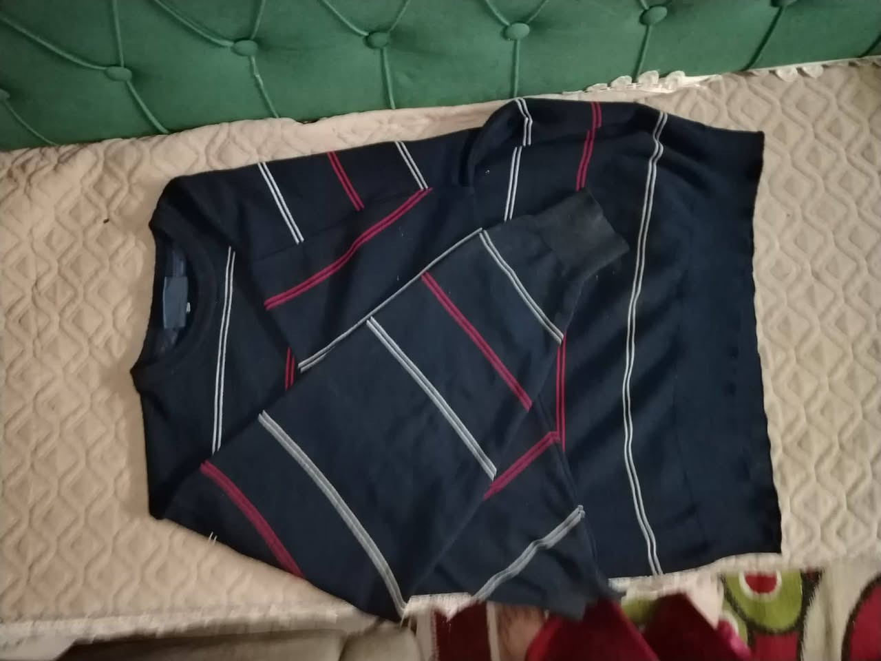 السلام عليكم شلعه بلوزات رجالي نسائي تقريباً60 قطعه شتريتهن ومابعت منهن ولا قطعه زوجي ماقبل اشتغل الي يريدهن ابيعهن اقل من سعرهن 40 الف قفل الي يريدهن يراسل هذا الرقم على الواتساب ***********
