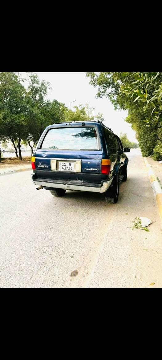 تيوتا هايلوكس سيرفر موديل 1995 سنويه لل30 مكينه وكير بطه3000 سياره بلاديه قطره صبغ مابيهصبغ مابيه هزه  جديده تخم تاير جديد السعر 45 وبيه مجال للستفسار ***********  مكاني بغداد
