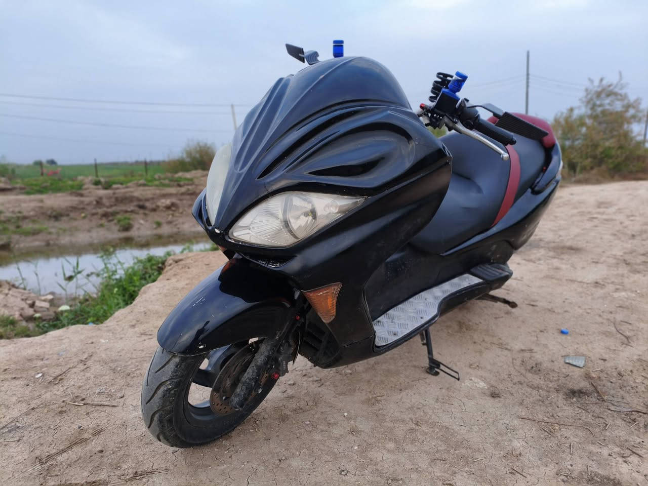 دراجه فورزه 08للبيع او مراوس  دراجه اوراق مكفوله
مراوس بوكسر اويراني حسب قناعه شرط اوراق 

08 اوراق كامله كمرك مدفوع عوزها بس ترقيم دراجه مامفتوحه نكره سلف بكل وقت دراجه نضيفه مثل بل صوره وانضف 

زنون  ستان حساس وجه بومه تايارت زوج جديد دراجه ماعوسهاا شي بس سايق 

اتصال: ***********
واتساب ***********

رجاً مو شراي لا يتصل 📵
