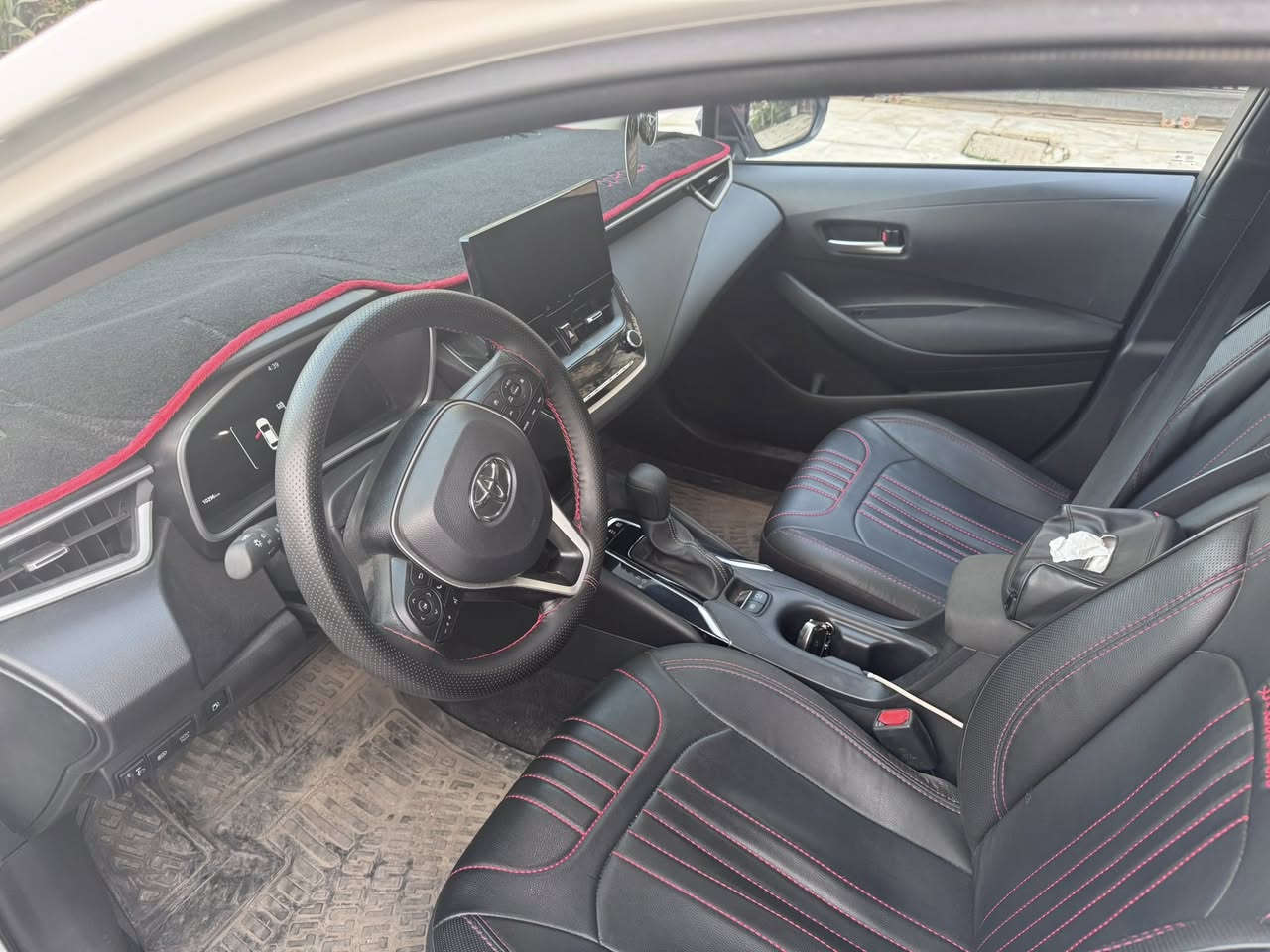 كورلا هايبرد 2023 للبيع علامة زركة  ماشية 10 الف زيرو مكفولة من الصبغ والتبديل والبارد  سنوية باسمي تحويل او وكالة
فول مواصفات عازل حراري اصلي سستم بيانو بلاك ارضيات روزلاين كشنات جلد  
. اوتو هولد 
. سايد بريك بصمة 
. شاشة كار بلي 
 . كامرة خلفية  
. مود درايف 
. وضعيتين قيادة hev و هايبرد 
السعر 148 ورقة وبيهة مجال بسيط 
***********
