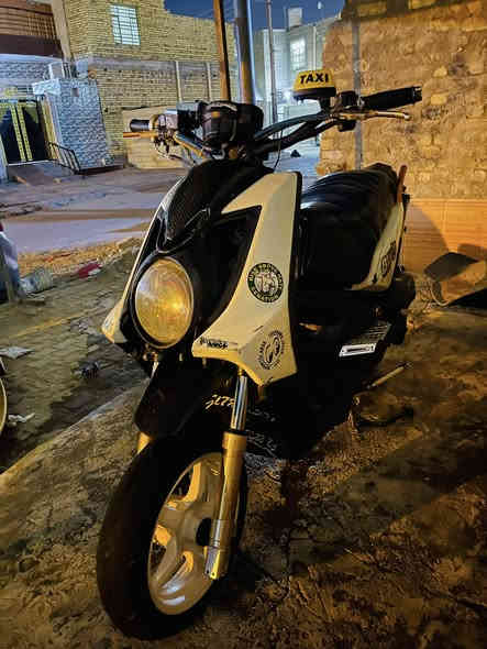 سعرها 750 وبيها مجال سكنس جبلي 2014 بيها تزويد شوفت عينك خير من الله ماريد اذكرهن بس الي يعرف راح يعرفهن من غير الوجه الشكل الجديد وكابرون فايبر اصلي ونكره سلف بكل وقت  وكلها شغالة من الايت البك لايت كاملة مكملة بس دراجه مجفته مره وحده  فقط  وشغل مال معاتب والله وطياره دراجه وكاملة مكملة  اوراق مكاتبة معا منفيس الشراي يتصل  
***********
