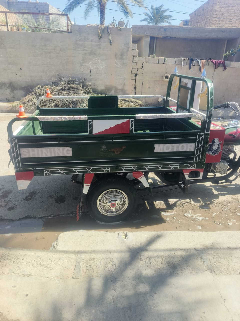 ستوته للبيع موديل 2018 اوراق كامله اصولي مصبوغه حراري للجماليه كهربائيات كلها شغاله نكره سلف سعر واحد وثمنميه وبيها مجال حق الجيه مكاني الكرمه رقم الهاتف ***********
