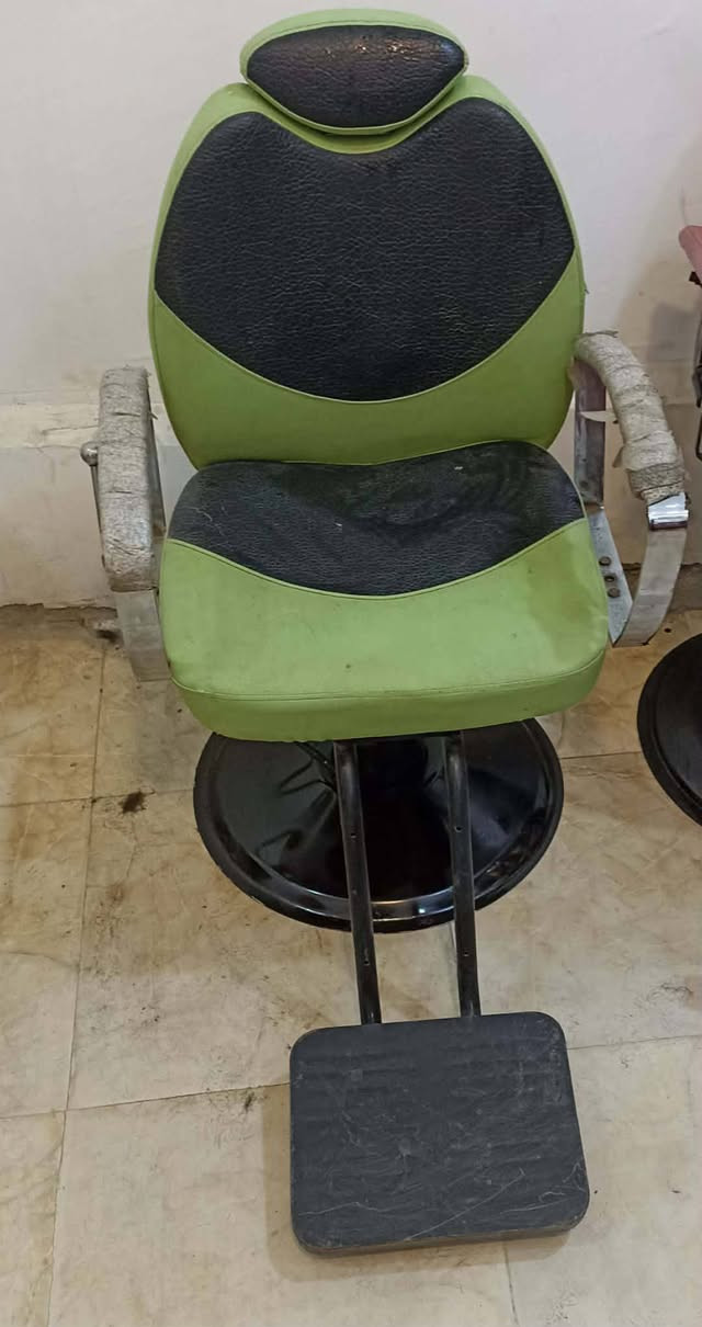 كراسي حلاقه سعره75الف  الناصريه مراكز


**إذا كنت صاحب هذا الإعلان وتريد حذفه لأي سبب، رجاءا أرسل رسالة إلى الدعم الفني**