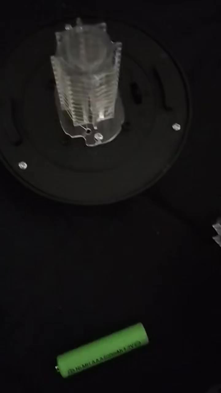 قطعتين بهل الشكل طاقه شمسيه مثل ماواضح بالمقطع  على اول تم 4000


**إذا كنت صاحب هذا الإعلان وتريد حذفه لأي سبب، رجاءا أرسل رسالة إلى الدعم الفني**