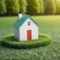 عقار للبيع نصف قطعه خلفية مدينة الصدر - قطاع 1 على شارع الداخل الاولى ...