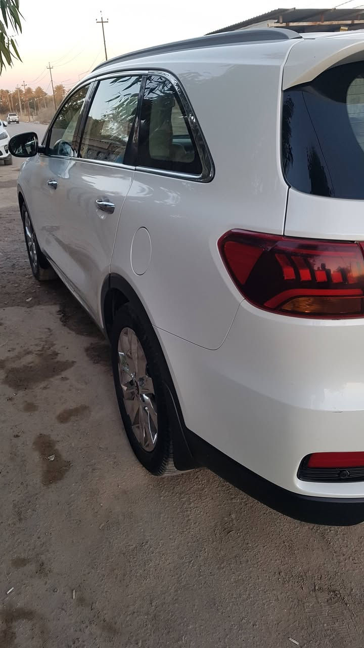 للبيع سورنتو ١٩ شكل ٢٠ خليجي بيها بارد جاملغ الإمامي عكس السائق تحويل ثاني يوم  السعر ٢٢٥ 
***********
