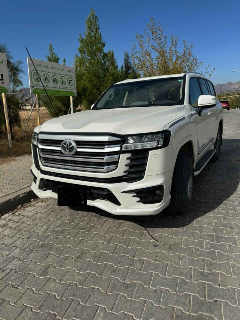 السلام عليكم للبيع  لاندگروز ٢٣ لمتد ساز مغلفة ppf مكفولة من كلشي الشخط والرصعةرقم بغداد للاستفسار ***********
