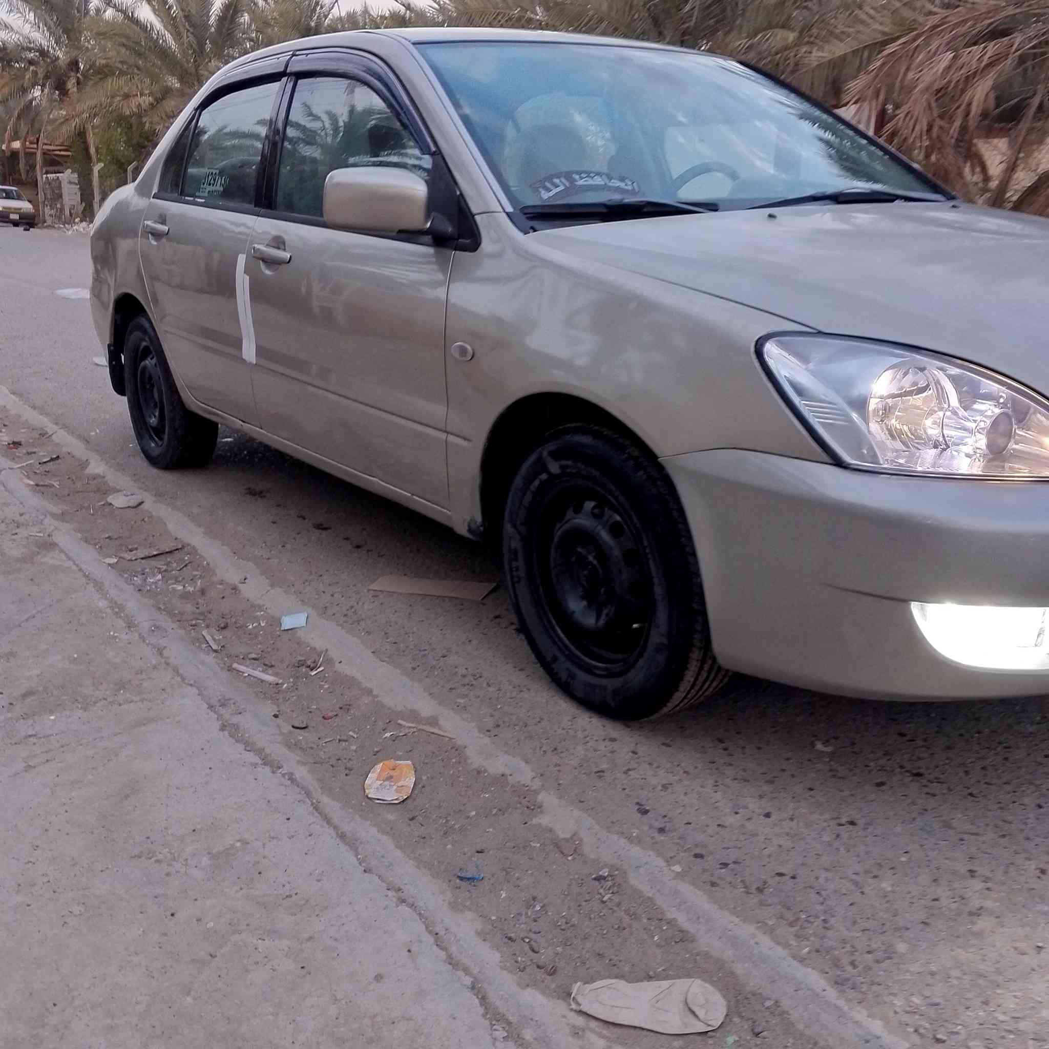 سلام عليكم البيع مسيبوشي لانسر موديل 2004 مال شركه  العامه سياره مامتعوبه بعدهي عل وضع شركه سيار كفاله كفاله كفاله عامه من عده بس صبغ حزام جماليه  بدون اي ضربه و   اسم معجون مكينه كير تبريد +تدفه كهربايات خير من الله حجم المكينه 1600 كير عادي  مكاني بغداد الشعب
السعر 65   لاتصال ‏‪***********‬‏
