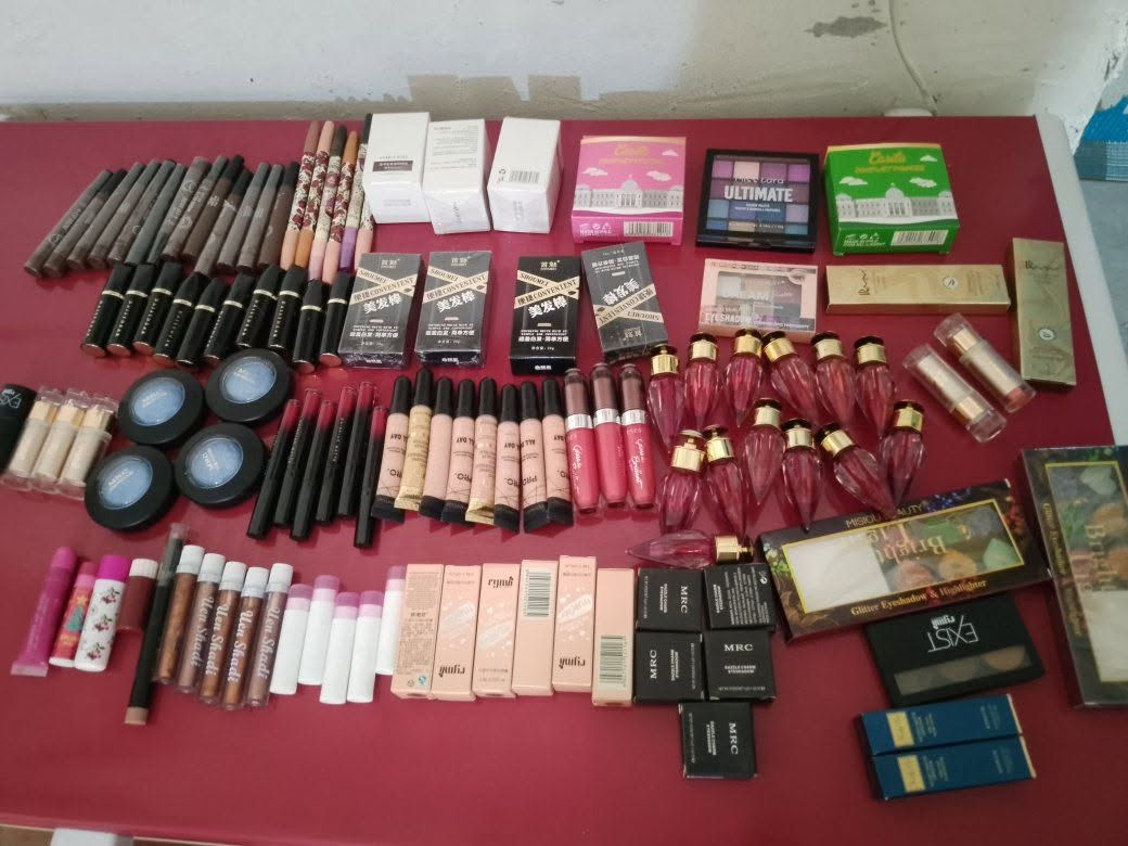 بنات شلعه مكياج للبيع العدد 115 قطعه ب 35 الف دينار


**إذا كنت صاحب هذا الإعلان وتريد حذفه لأي سبب، رجاءا أرسل رسالة إلى الدعم الفني**