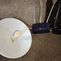 شبكه شغاله ونضيفه ٣ راوترات +   نانو ومحوله كلهن ب١٠٠ وبيهن مجال ٠٧٧٢٨...