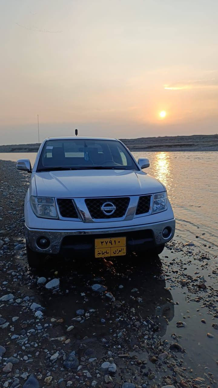 نەڤارا 2009 گێر و مەکینە بەشەرت یەک جەمەلاخی ڕەشە هەر چوار تایەو ویلی لۆڪە 
تەعول و خرامە بەشەرت زۆر پاکە هی دەستی خۆمە 
ڕانیە /حاجیاوا /*********** رانية, السليمانية
