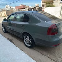 سكودا ٢٠١١ • جير عادي • بنزين وغاز