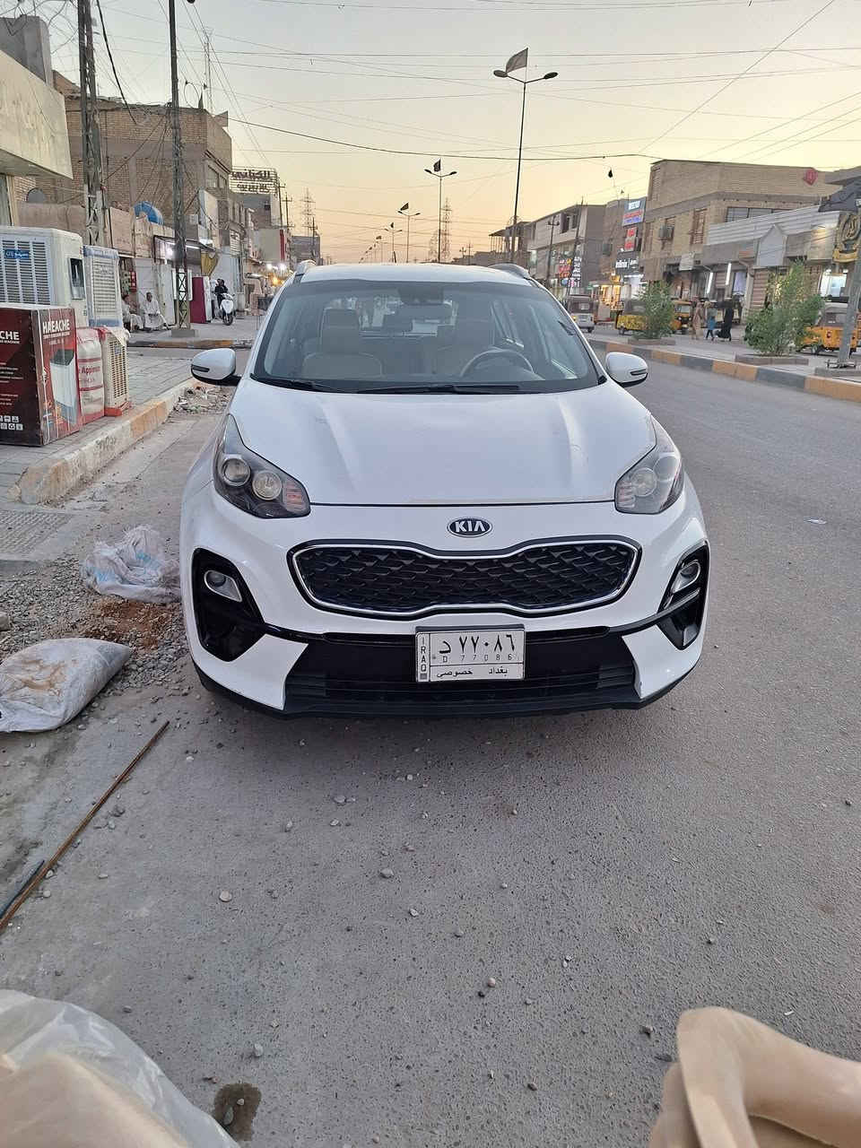 السلام عليكم سبورتج 2019 خليجي مكفوله ماعدا شخط بصيط بلباب لخفي محرك جيتي 2400 السعر لمطلوب 178 وبيه مجال بصيط لتواصل لاتصال ***********
