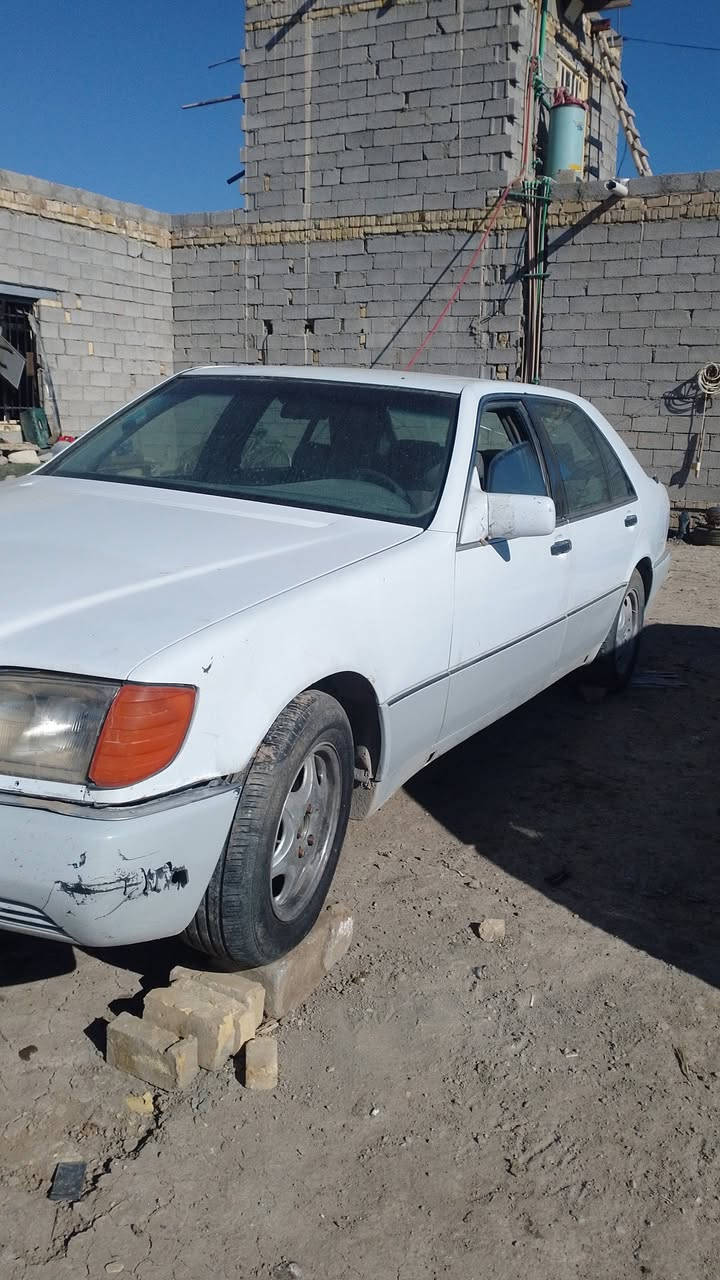 سلام عليكم مارسدس شبح مراوس بفتون او جنبي ناصي حسب نضافه سياره خير من الله مكفول محرك كشر. اكسن بس الكير عاطل بس سعر 55. محرك بطه رقم نكليزي سنويه ال 29 عنوان ناصريه رقم***********
