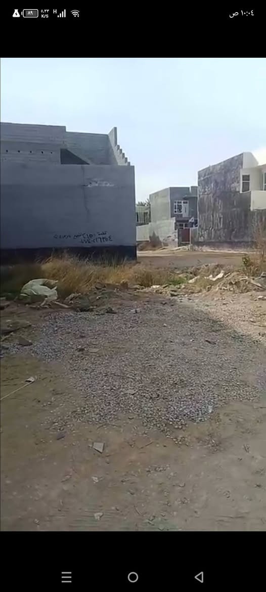 قطعة ارض زراعي للبيع مقابيل مقبرة الشريف خلف زيوت الغيبي المساحة 150م للاستفسار الاتصال ***********
