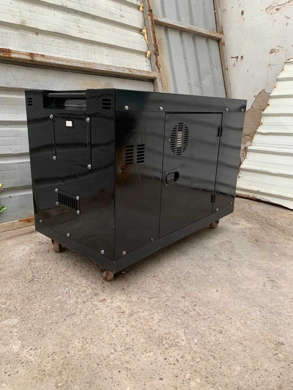 مولده كاز  كاتم 10 كيفي  40 آمبير مولده كلش نضيفه وبلاديه ماداخله تصليح على وضع شركه جديده ستعمال قليل مستخدمهة اقل من شهرين نكره بل تشغيل تشغيل ذاتي شاشه كترونيه حساسات السعر  مليون و 200 مكاني بغداد بوب الشام ***********
