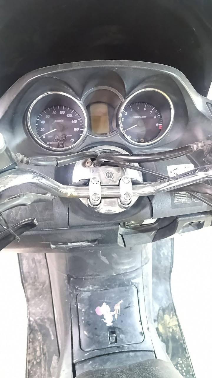 سلام عليكم ورحمة الله وبركاته
اخوان للبيع ماجتسته كراند 
مكينه مكفوله 
نضافه 80/💯 
سعر 900 وبيها مجال قليل 
مكاني العبيدي 
***********
