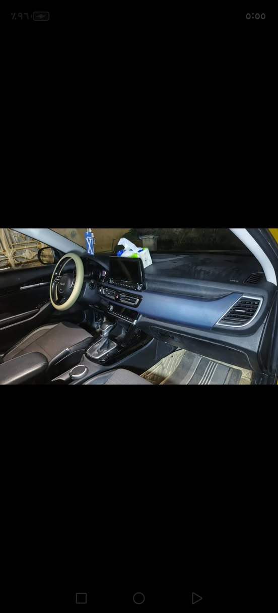 السلام عليكم كيا سليتوز موديل 22 رقم بصره بسمي حره تحويل ثاني يوم  تقرير غرق كفاله بالعراق بيه صبغ بالتكمه خلفيه ماشيه 35  الف محرك 2000 دوش جاهزه السعر 145 وبيه مجال ***********
