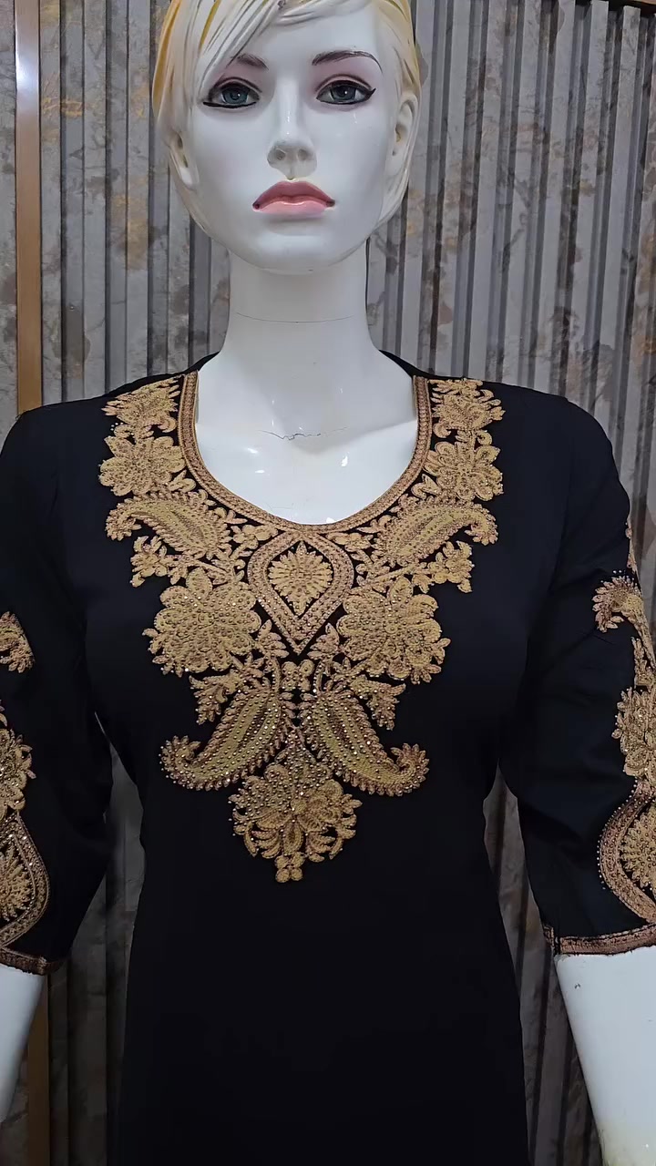 الموديل الأكثر طلباً!
​✨ مميزات القطعة:
​القماش: كشمير أصلي 100% مع ميزة "المطاط" (الليكرا) التي توفر لكِ حرية حركة كاملة وتناسب كافة القياسات.
​الملمس: بارد جداً على الجسم، ناعم كالحرير، ومثالي للأجواء الصيفية والمنزلية.
​الجودة: القماش لا يتقلص (ما ينسحب) ولا يفقد لونه مع الغسيل المتكرر.

توصيل جميع المحافظات 
للطلب والاستفسار مراسلة الصفحة او الاتصال واتساب 
***********
***********
#العراق #حديثه #بروانه #عروس_الفرات #بغداد
