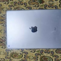 ايباد 9 ذاكرة 64 جهاز نضيف للمراوس فقط 07838905588