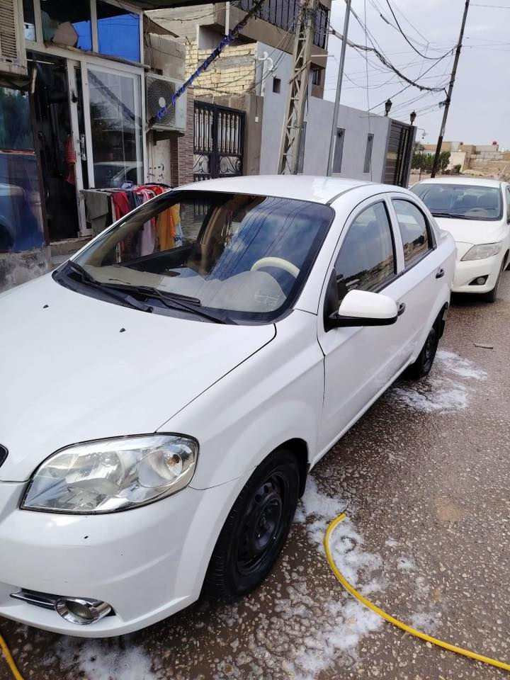 سلام عليكم اخوان المايشتري لايدوخني رجاءً اخوان
افيو 2011 كلين كلين كلين ضربتها فقط تعديل جاملغ خلفي وره السكن اخوان فقط الباقي كله بل شرط امانة الله ورسوله
كير محرك تبريد صدر شرط 
تغليف كشنات جديد 
تايرات جديدة 
السعر 20 ورقة وبيها مجال اخوان مستعجل كلش عندي سفر والياخذها بل عافية لو مامتوازي مابيع بهيج سعر 
الرقم: ***********
