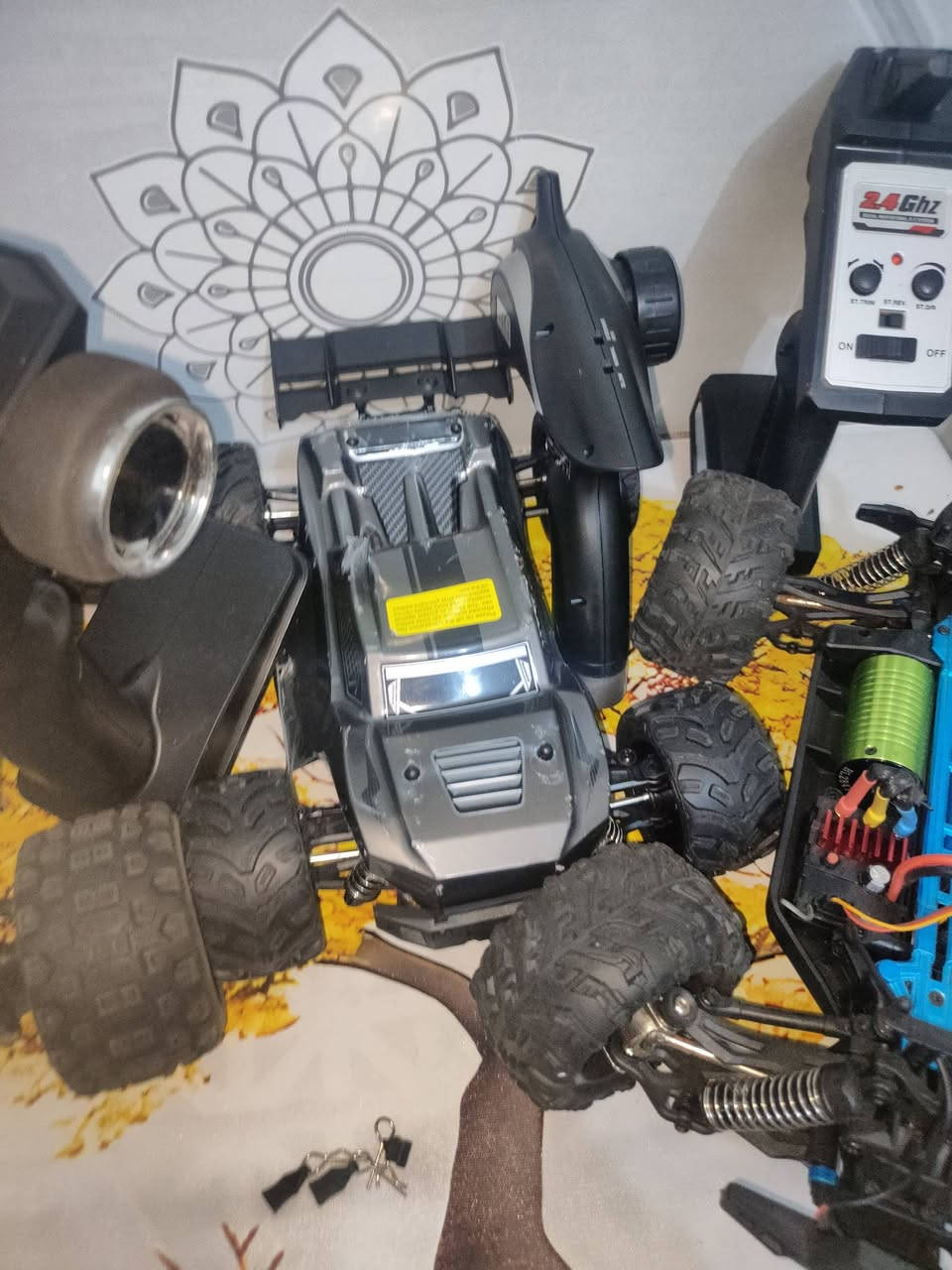 3 قطع سيارات (شلعة) ثنين ماجاي يشتغلن ماعرف ليش وحده تشتغل نظام البيع فحم..صورهن كدامكم . كلهن مع التوصيل 50 القطعة تطلع عليك ب15


**إذا كنت صاحب هذا الإعلان وتريد حذفه لأي سبب، رجاءا أرسل رسالة إلى الدعم الفني**