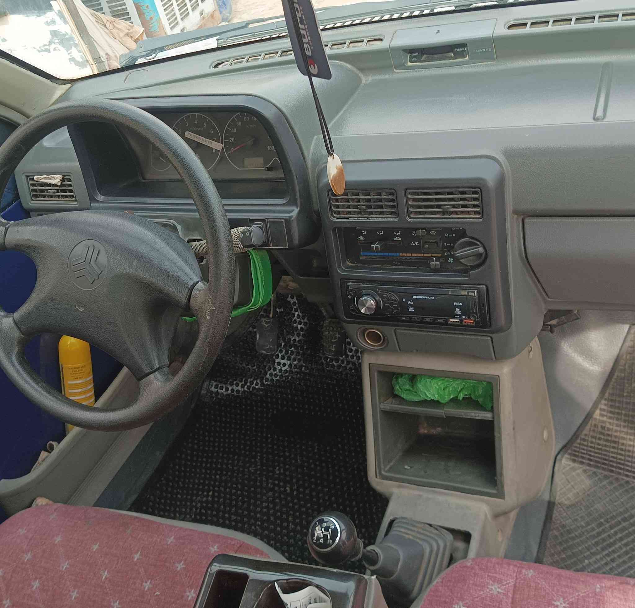 السلام عليكم
موديل 11 بسمي كربلاء  سنويه نص 2029
هزه نهايه شهر 6 تنتهي  تبريد تدفئه كله شغال محرك بدايه قليل جدآ جميع الملاحظات مذكوره  صور سياره كدامكم كلشي مذكور بيه سعر 31 
رقم موبايل ***********
