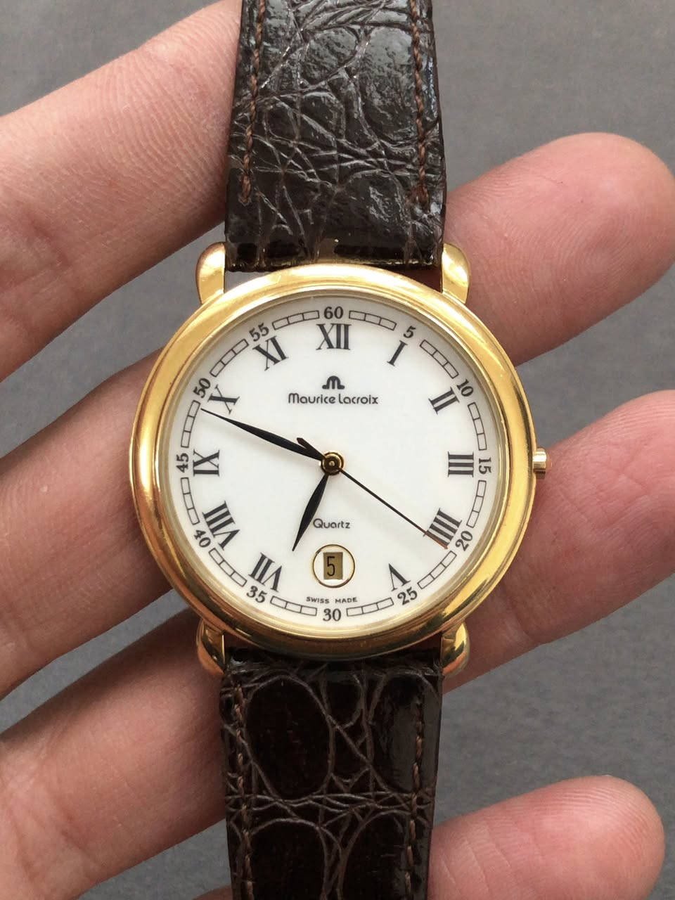 ساعه مورس لاكروا
سويسري اصلي بطاريه

منفذ يومي ارقام روماني

قطر ٣٦ بدون الدكمه

نظافتها كالجديد

سير بك مستبدل
سعر ١٢٥$


**إذا كنت صاحب هذا الإعلان وتريد حذفه لأي سبب، رجاءا أرسل رسالة إلى الدعم الفني**