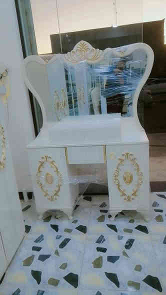 السلام عليكم اليوم وصلت غرف نوم بوب نضيفه وسعر كلش حلوو نضافتها 100  الون ابيض تركي درجه اولى***********
