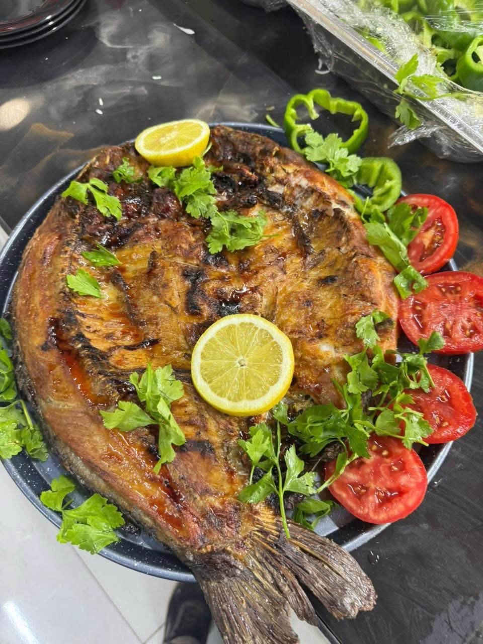 عرض السمك المسگوف 
كيلو ونص 12 بدل 14
كيلوين15بدل  17
كيلوين ونص 19بدل 22
3 كيلوات 22بدل 25
واكثر حسب الوزن
شوي كامل مع خبز وطرشي 🔥🔥🔥
موجود جميع الاوزان والعرض على جميع الاوزان✅✅
يوجد خدمه توصيل 
العنوان -المسيب-حي المعلمين
الاتصال على الارقام التاليه:
***********
***********
