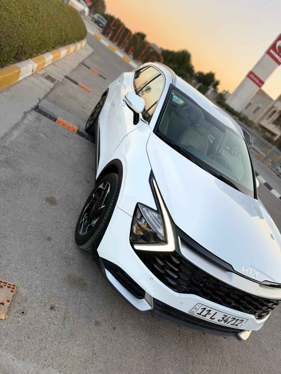 السلام عليكم.. KiA كيا سبورتج للبيع
موديل2024 خليجي
مكفوله كفاله عامه ماشيه30الف رقم بغداد انكليزي الدولي تحويل مباشر.. السعر ب237 وبيهه مجال جدا بسيط فقط للبيع بدون مراوس.. مكاني بغداد الكرخ حي التراث قرب تقاطع درويش ***********
