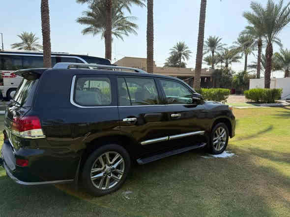 السلام عليكم
لكزز. للبيع 
موديل 2015
5700
فول مواصفات
سيارة مال جناي
بيها بارد شبرين.جاملغ الايمن 
بدون صبغ
كفالة عامة
ماشية. 142 حقيقي
السعر. 45 الف وبيها مجال 
العنوان/ بغداد 
الرقم. ***********
ومن الله التوفيق
