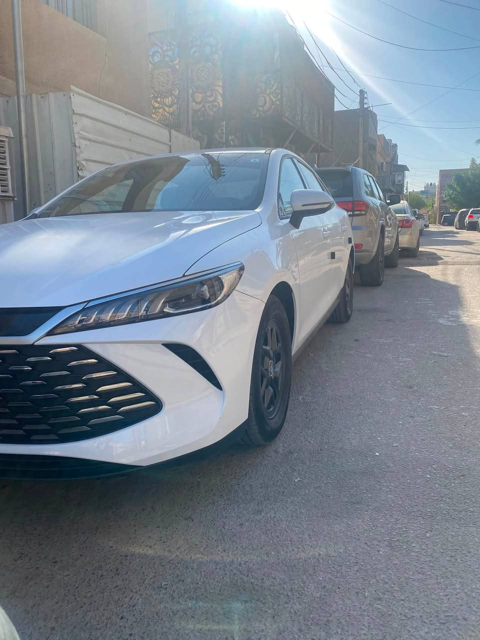 BYD جن بلاس
ماشيه ١٨ ألف 
بياع الرساله الأولى 
سعر ١٨ مليون 
***********
