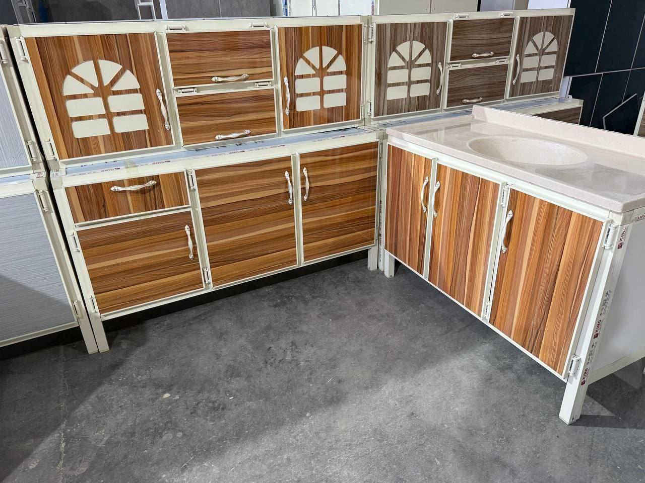 ما عليك بس  احجز والطلب يوصل لباب بيتك 🤗🌹🤗..
كاونتر ارضي وملحق متر ونص   مع  سنك متر و20 مرمر
💥 (المنيوم سوكي)💥

كاونتر مترونص ارضي وملحق مع سنك متر و٢٠ مرمر . 

♥️♥️السعر 190/ الف♥️♥️

التوصيل 🚚🚚
التوصيل 🚚🚚
بغداد داخل  مجاني

15 /اطراف  بغداد 

15//رمادي +فلوجه + كربلاء +بابل

25// مركز واسط  
50//أطراف واسط
25 /الديوانيه +النجف
35//ديالى
35/ السماوه+  الناصريه+  العماره + البصره


**إذا كنت صاحب هذا الإعلان وتريد حذفه لأي سبب، رجاءا أرسل رسالة إلى الدعم الفني**