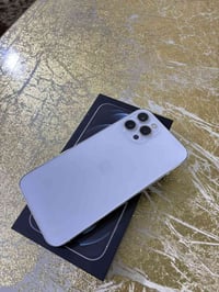 * ايفون 📲 12 برو ماكس  * لون ابيض   * بطاريه🔋 100  * ذاكره 256   * نمو...