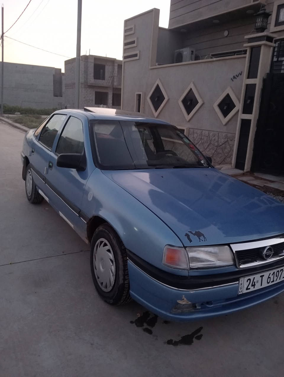 اوبل فكترا  للبيع حجم 18رقم شمالي باسمي كلها شرط.  موصل الاتصال عالرقم ***********
