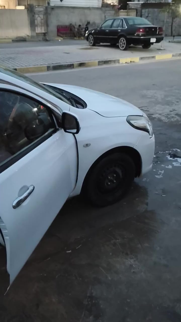 سيارة سني موديل ٢٠٢١ باسمي رقم بغداد بيهاطختين بسيطة بالجاملقات الخلفية ومصلحات سيارة خير من الله مكينه كير عنواني بغداد حسينية الراشديه رقم الهاتف ***********
