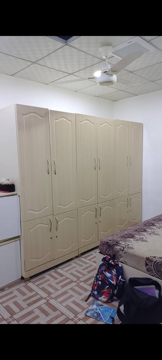 ئەم مةعرەزی نوێنە بۆفرۆشتن
شەش تاکە پاکوخاوێنە، سلێمانی
***********
***********
