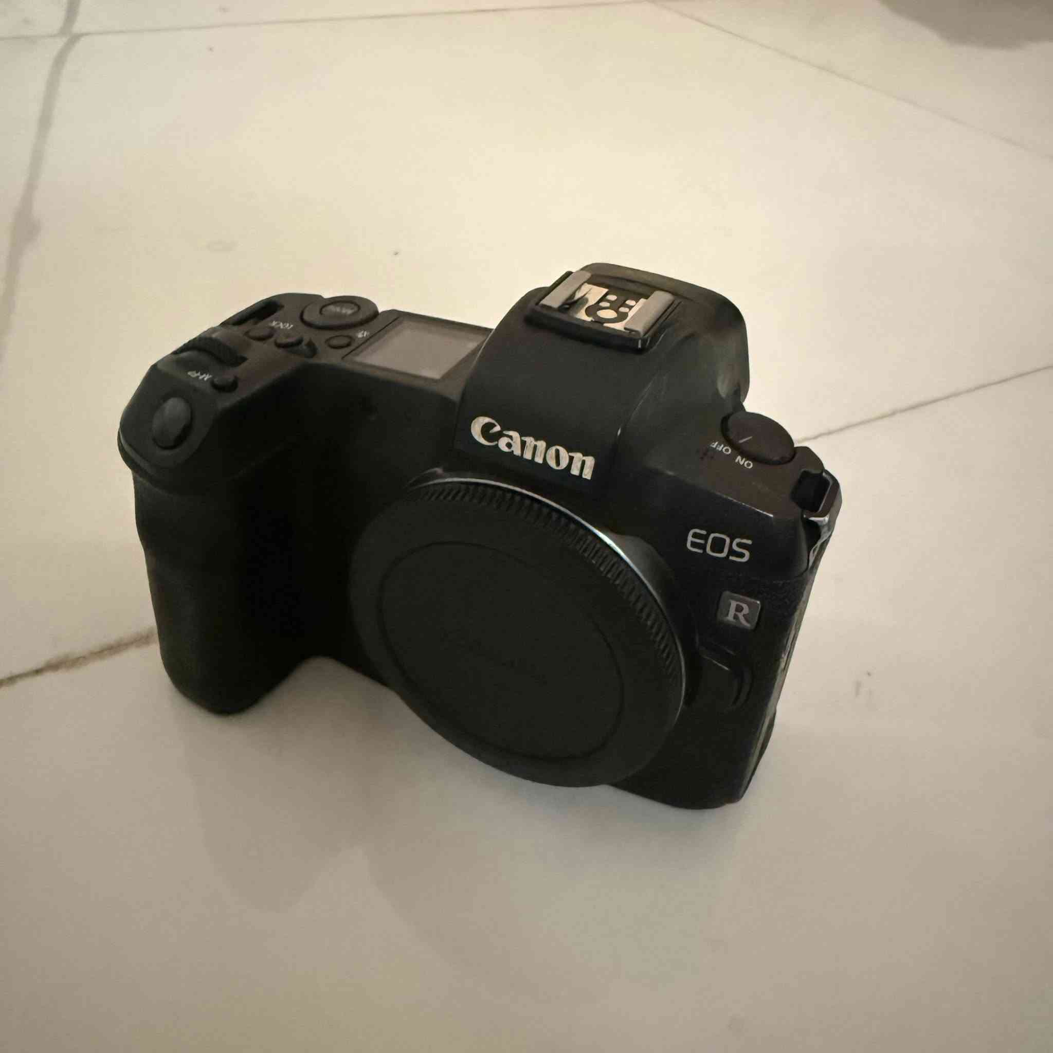 كاميرا canon R مستعملة (للبيع) فقط البدي!!!!هية وملحقاتها
السعر (مليون 400)وبيها مجال للشراي الاتصال على الأرقام التالية :*********** /*********** مكاني الكرادة بغداد
