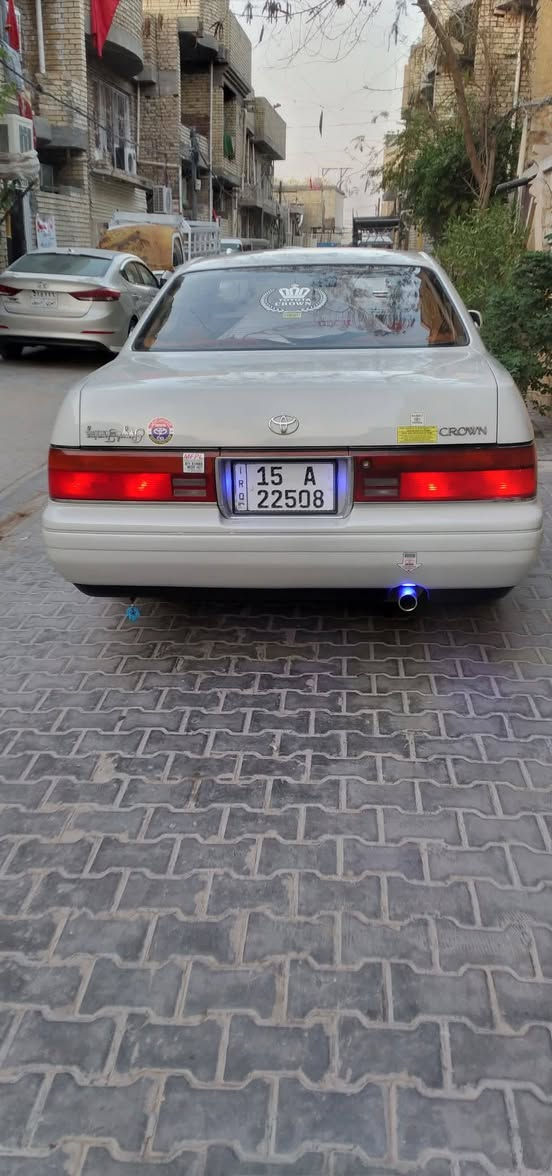 السلام عليكم بطة كراون موديل 94مكفولة كص ونقل جثه مصبوغه عام مكينه وكير مكفوله حداديه امامي وخلفي جديد تخم تاير جديد بطاين شرط نظاف السيارة نقصه بس تبريدالسعر 65ورقه الشراي يتصل على الموبايل ***********ملاحضة السيارة باسمي

